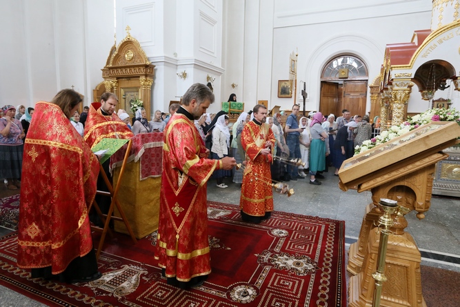 36-Малая вечерня с акафистом прп. Евфросинии.JPG